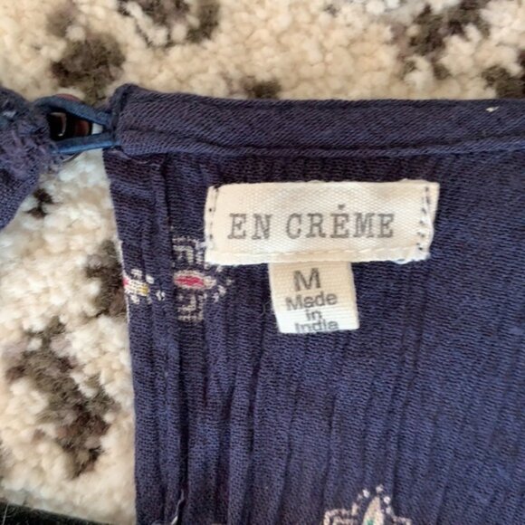 En Crème Boho Patterned Navy & White Open Back Shortsromper - Picture 4 of 4